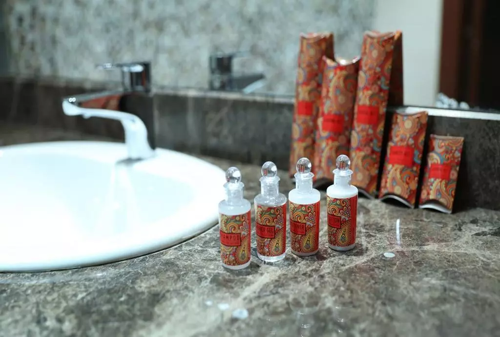 Avenue Hotel Baku_shabavizparvaz_09.jpg